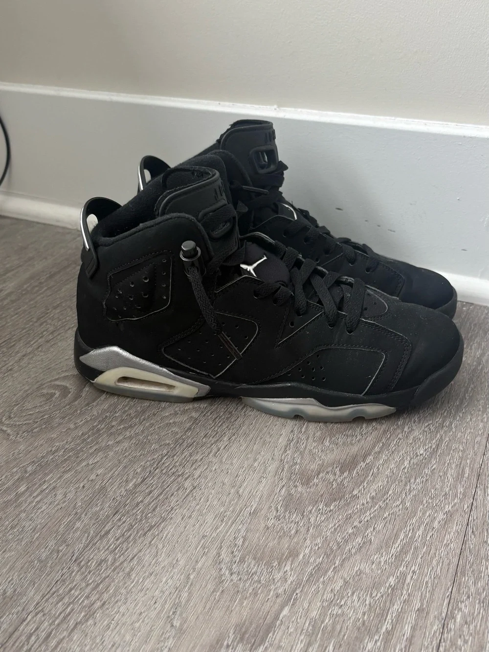 Jordan Retro Chrome